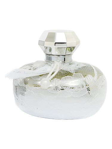 Lattafa Chic Oud perfume bottle, a clean & musky fragrance