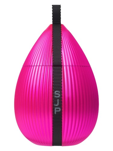 Sarah Jessica Parker Smitten In Pink